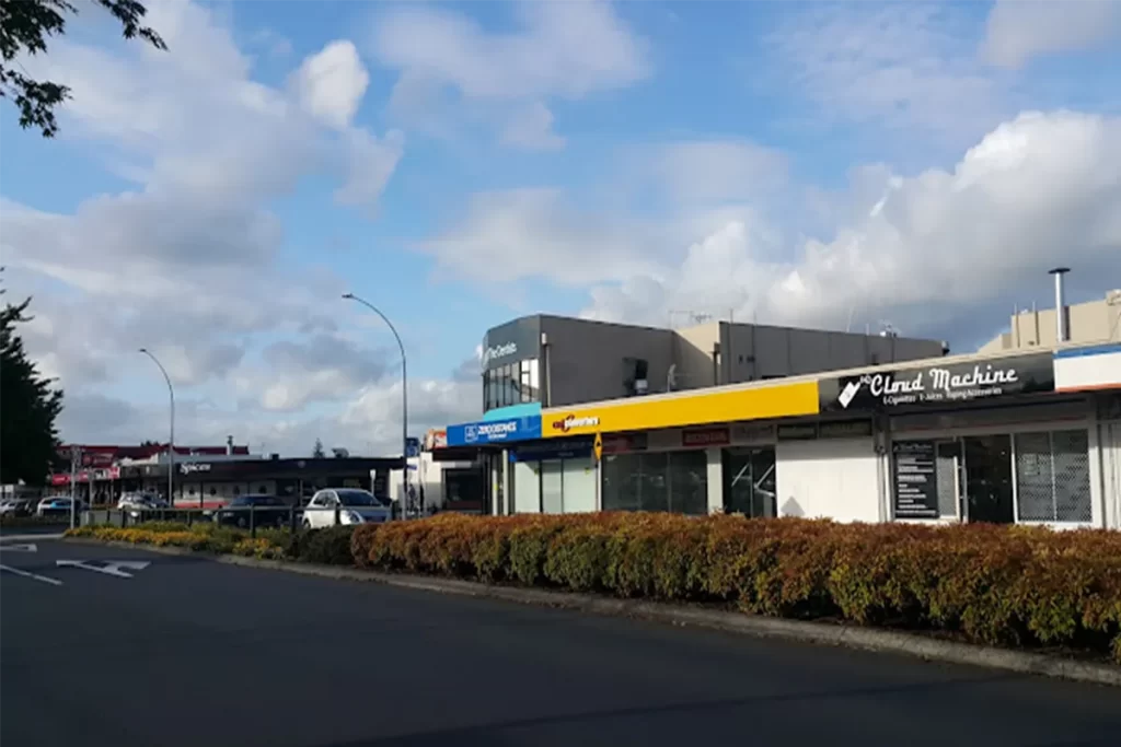 Cloud Machine NZ Vape Shop Outside